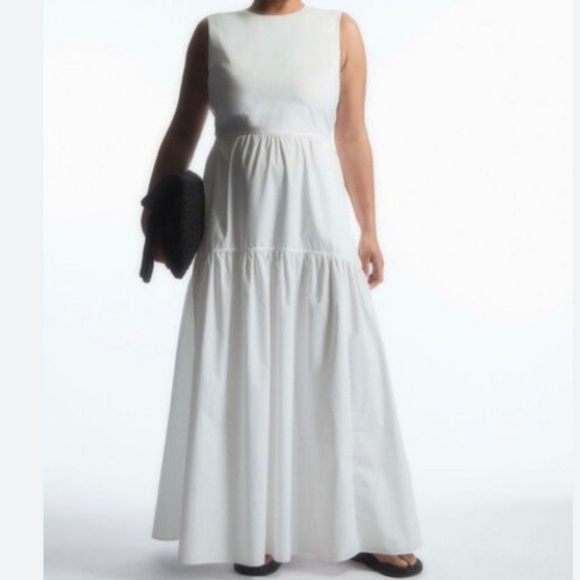 Elegant White Sleeveless Dress Cos - Picture 3 of 6